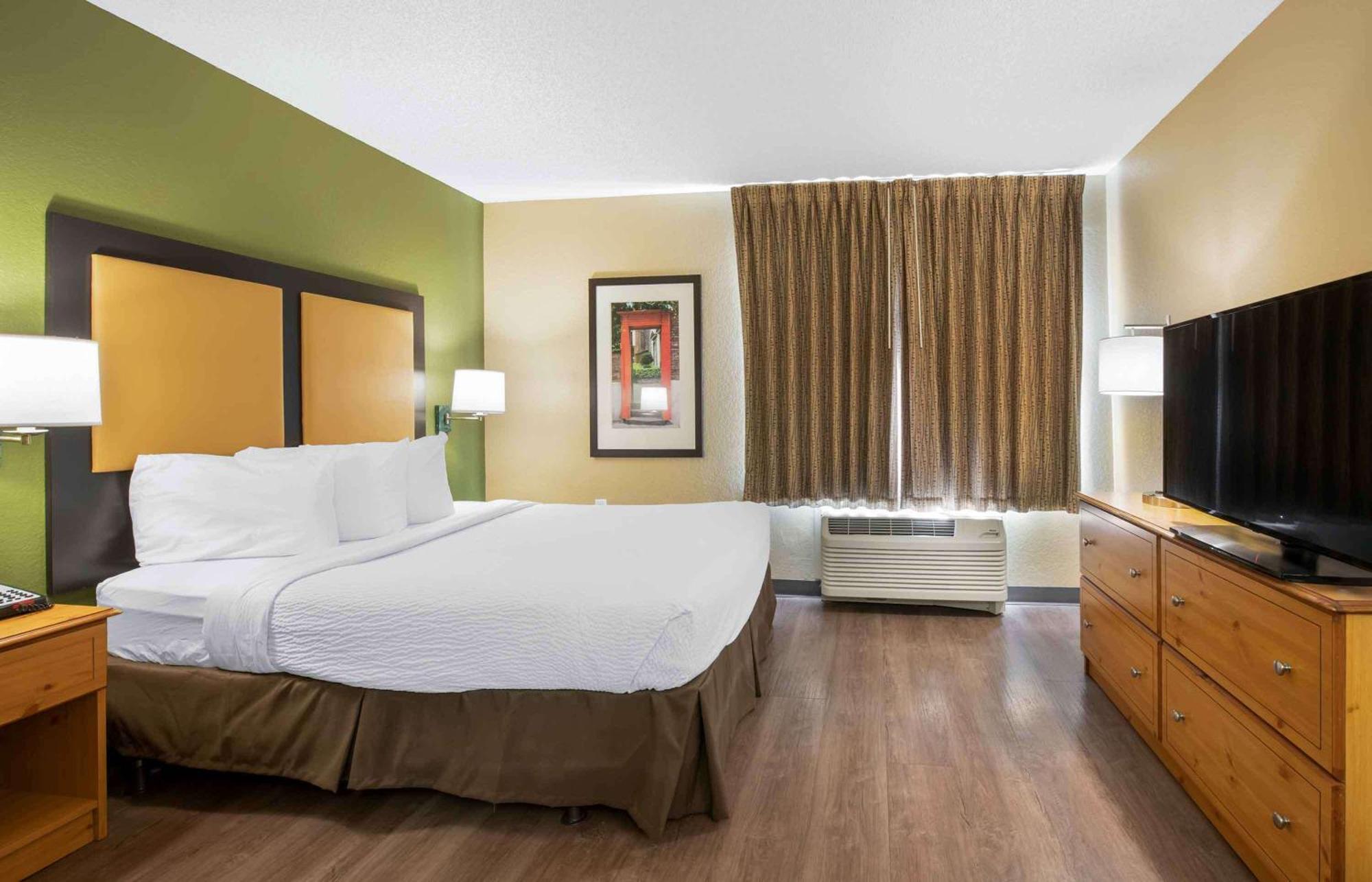 เอ็กซ์เทนด์ สเตย์ อเมริกา แจ็คสันวิลล์ เบย์เมดโดวส์ Hotel แจ็กสันวิลล์ ภายนอก รูปภาพ